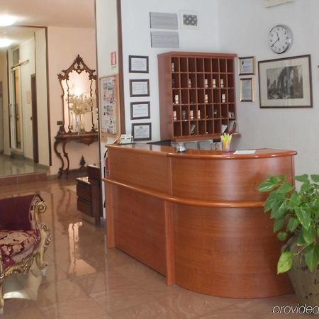 Hotel Antico Acquedotto Рим Интериор снимка