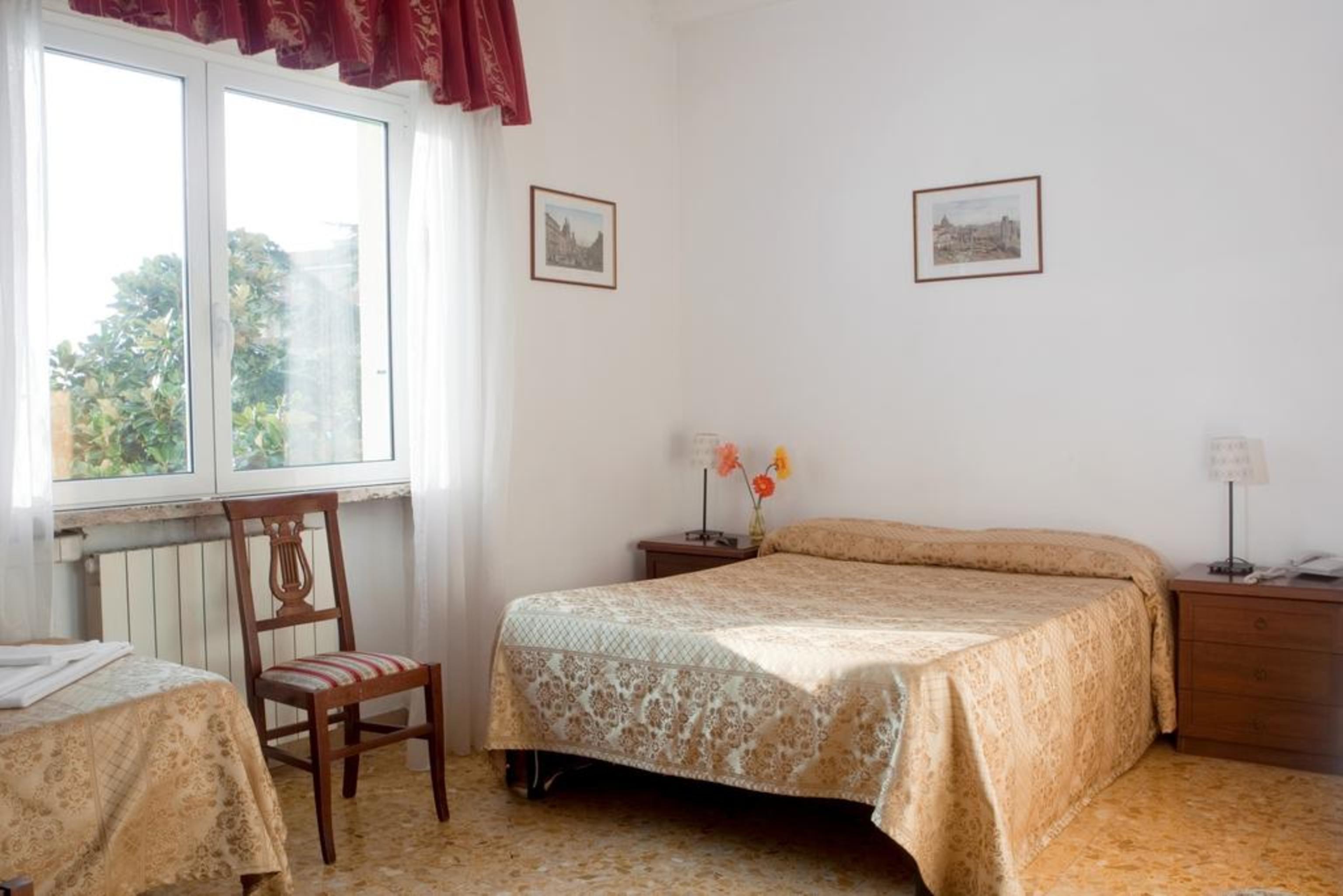 Hotel Antico Acquedotto Рим Стая снимка