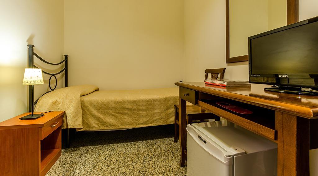 Hotel Antico Acquedotto Рим Екстериор снимка