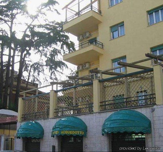 Hotel Antico Acquedotto Рим Екстериор снимка