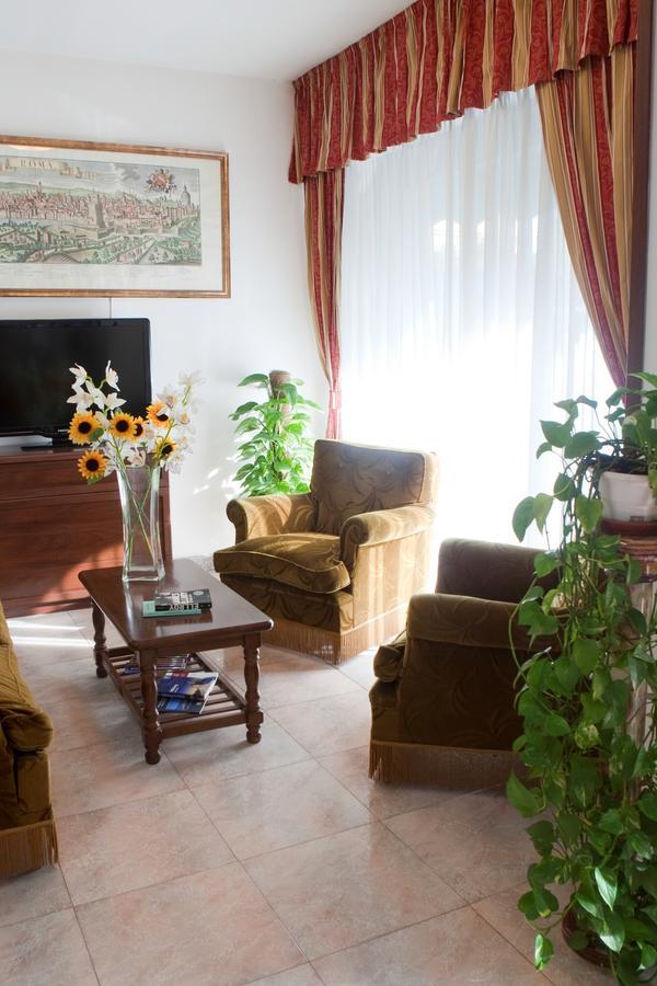 Hotel Antico Acquedotto Рим Екстериор снимка